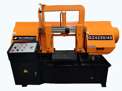 臥式帶鋸床作業中，對電源的要求